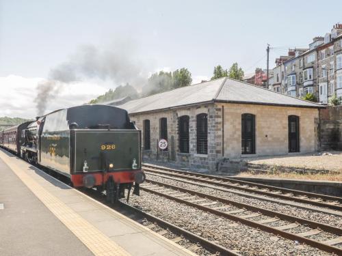 Evening Star Engine Shed – Photos 2