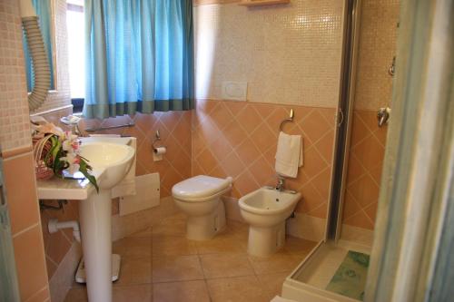 
Een badkamer bij Hotel Le Dune

