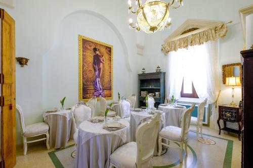 Palazzo Gallo Resort tesisinde bir oturma alanı