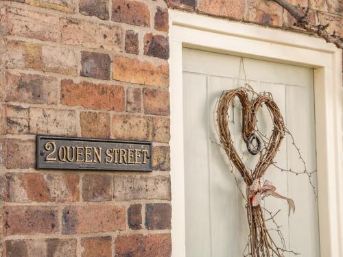 Queens Cottage – Photos 2