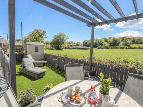 Encillion, 23 Garreglwyd – Photos 2