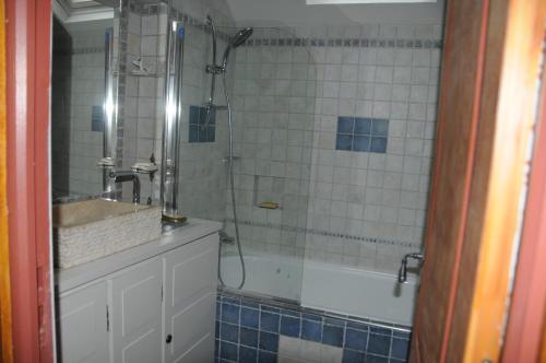 Koupelna v ubytování Gîte Mi Do