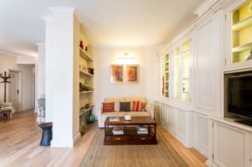 Apartamento Caballerizas Centro, Seville, Spain - Booking.com