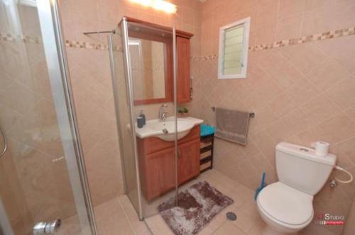 Gallery image of Villa with heated pool and Jacuzzi Sea View 300m Front of the Beach in Eilat