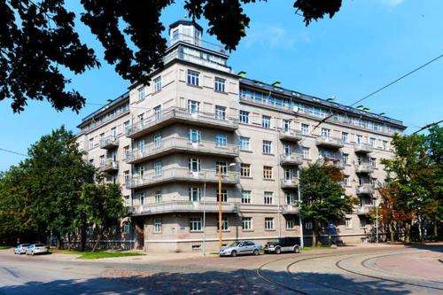 Photo de la galerie de l'établissement Central 2-level Penthouse with Terrace and free parking, à Riga