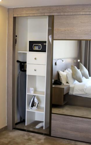 The SanRock Hotel – Photos 2