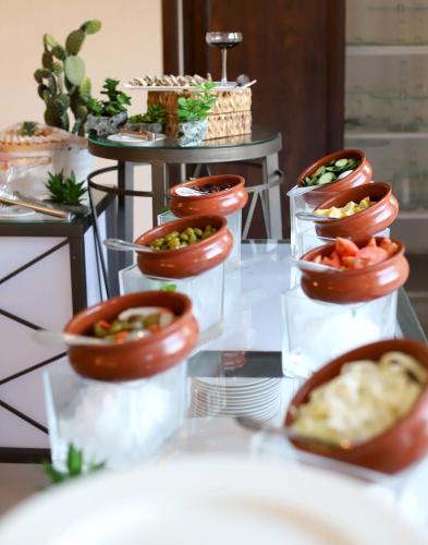 Comida en o cerca de este hotel