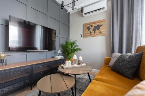Ruang duduk di Apartamenty Flat White Obywatelska 47AB