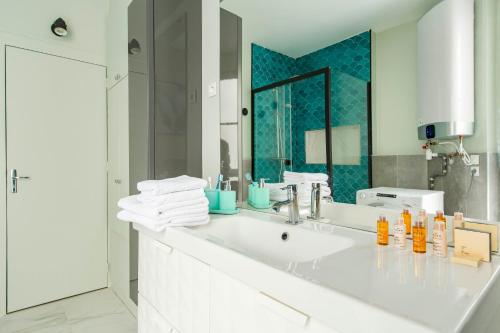 Ένα μπάνιο στο Veeve - Jazzy Blues by Châtelet