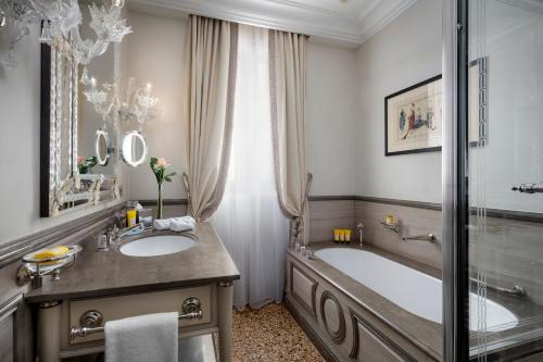 Hotel Danieli, Venice Image