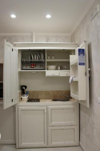 Dapur atau dapur kecil di MEDUSA Residence B&B