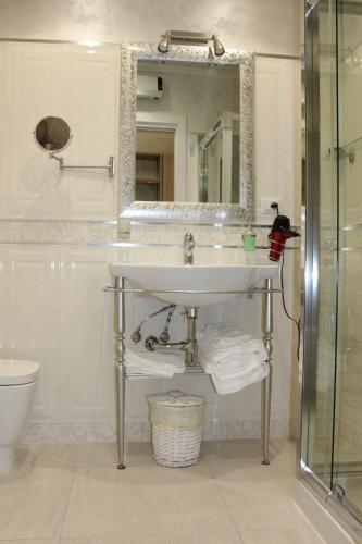 Bilik mandi di MEDUSA Residence B&B