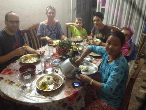 Mad i den private indkvartering eller i nærheden