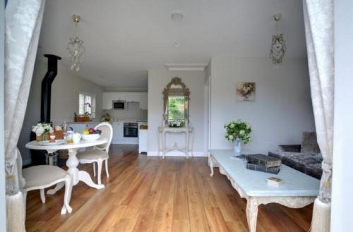 Galeriebild der Unterkunft The Pavilion at Brunger House in Tenterden