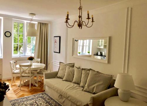 Retro Apartment Old Town Gdansk