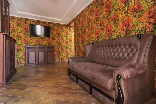 A seating area at APARTMENT IN DERIBASOVSKAY STREET 20