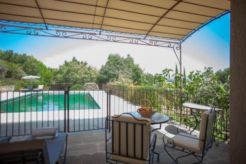 Piscina en o cerca de Le Phébus & Spa – Relais & Châteaux