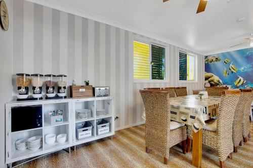 Køkken eller tekøkken på Coral Inn Boutique Motel