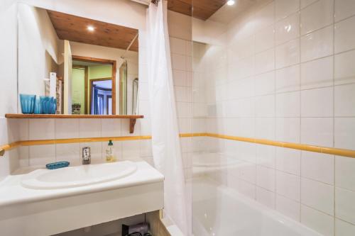 Phòng tắm tại Quartier La Forêt - maeva Home