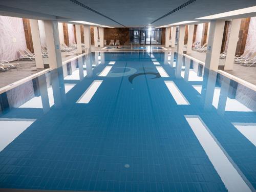 Aqua Paradise Resort & Aqua Park — Swimming pool