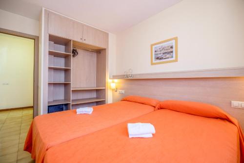 Postel nebo postele na pokoji v ubytování Rentalmar Azahar