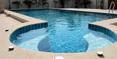 Πισίνα στο ή κοντά στο Chaam Pool Villa Baanusabai