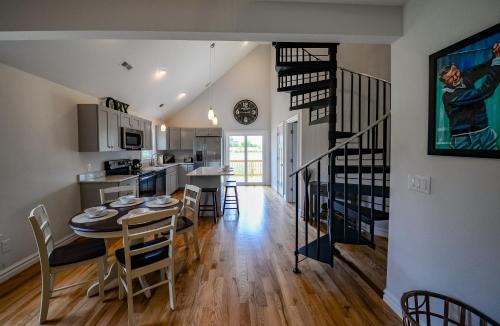 Kilmarlic Hogan Cottage – Photos 5