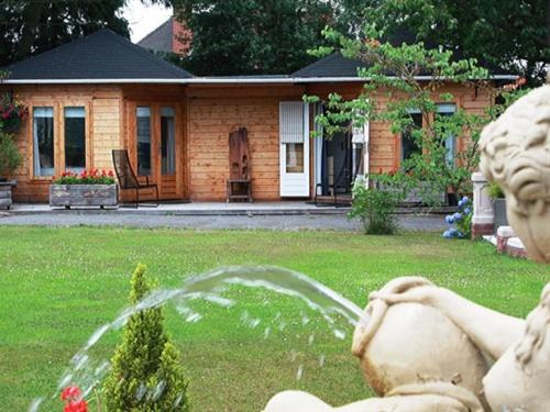 The building where the chalet is located 