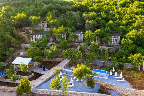 Bazén v ubytování Tramontana Glamping nebo v jeho okolí