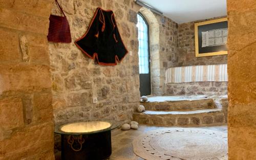 Ванна кімната в Villa Vager Mani Hotel