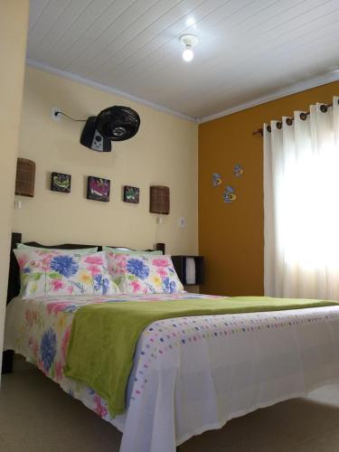 Postel nebo postele na pokoji v ubytování Suíte Ipê Amarelo em Provetá, Ilha Grande