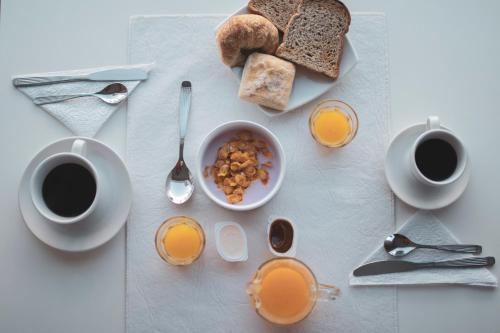 Morgenmad for gæster der bor på Cala hotel boutique