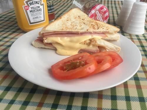 Đồ ăn tại/gần khách sạn