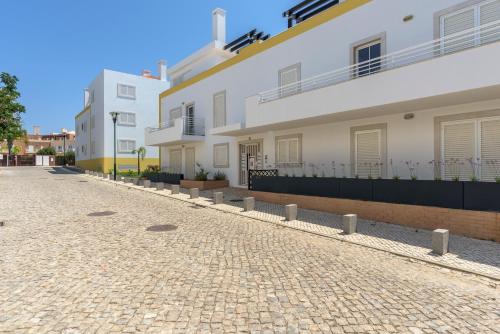 FLH Cabanas Garden Flat