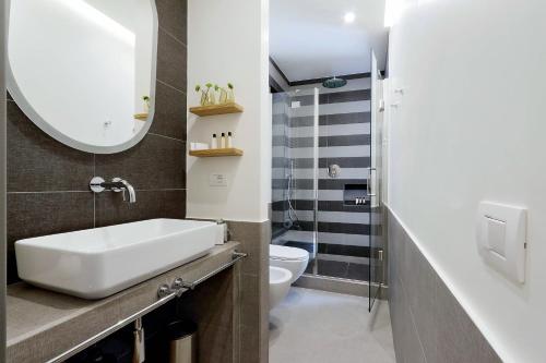 Roma Five Suites photo 35