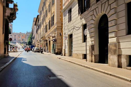 Roma Five Suites photo 32