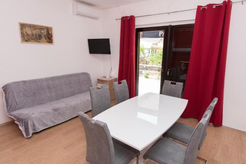 Apartmani Jadranka