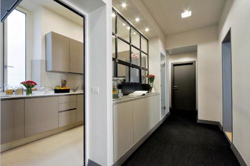 Roma Five Suites photo 36