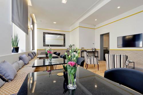 Roma Five Suites photo 25