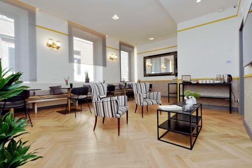 Roma Five Suites photo 30