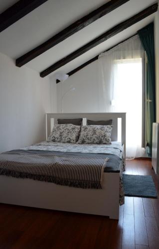 Casa del Padre - Annabelle