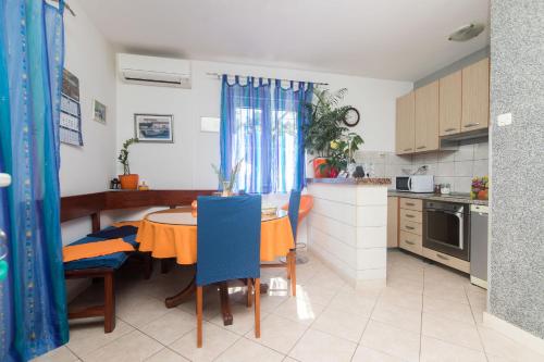 Apartments Jakov – Photos 5