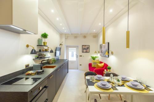 Old Town House with Floor Heating & Lush Private Garden