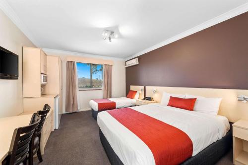 Imagen de la galería de Econo Lodge Moree Spa Motor Inn, en Moree