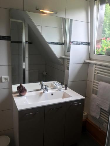 Kúpeľňa v ubytovaní Chambres d'hôtes Maison Efftermatten