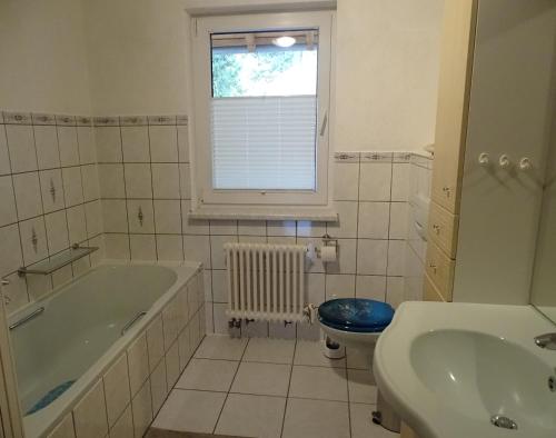 Koupelna v ubytování Ferienwohnung am Berggrabenweg