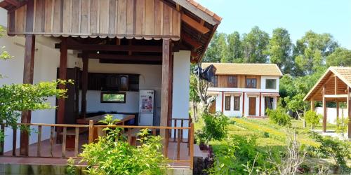 Fotografie z fotogalerie ubytování CocoPalm Villa near Beach - Mango room v destinaci Hội Mỹ