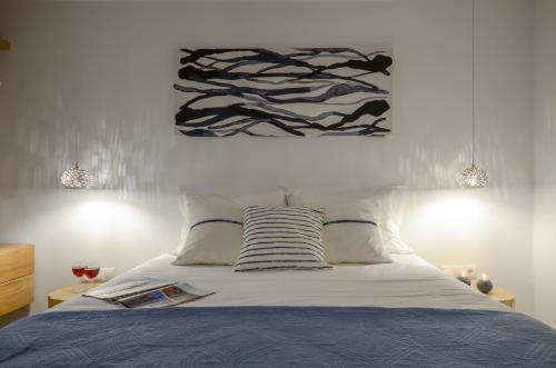 Cycladic Breeze