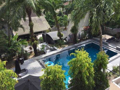 Baan Heaven / Patong Beach Pool Villa Sleeps up to 15 내부 또는 인근 수영장