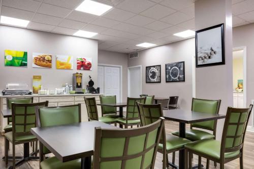Fotografie z fotogalerie ubytování Quality Inn v destinaci Starkville